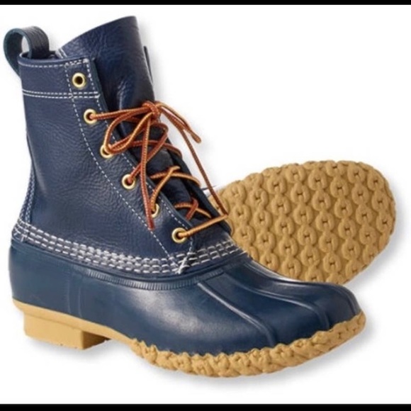 L.L. Bean Shoes - Final Price 💛 L.L. Bean “Bean Boots” in Navy